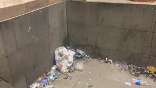 Կառավարության շենքի դիմաց սեպտեմբերի 19-ին կատարված զանգվածային անկարգությունների ընթացքում տուժել են ոստիկաններ և քաղաքացիական անձինք, պատճառվել է գույքային վնաս (լուսանկարներ)